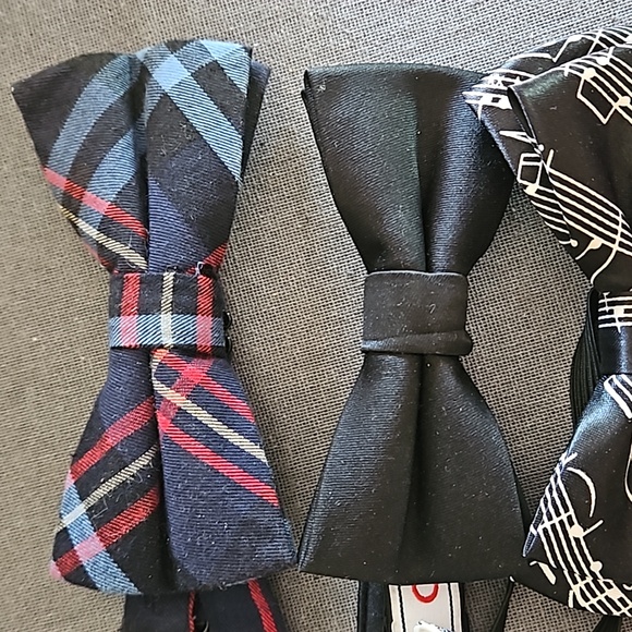 Lot of 5 bow ties black, red, 0laid, music notes boys men's EUC - Picture 2 of 7